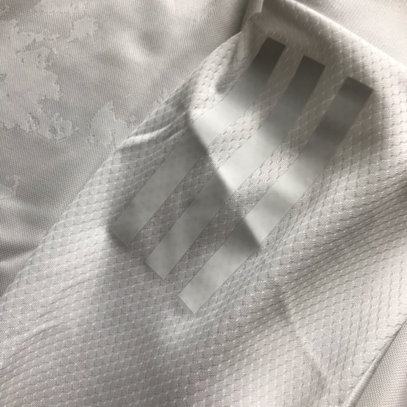 Adidas White Textured Breathable Active Top - Picture 4 of 9